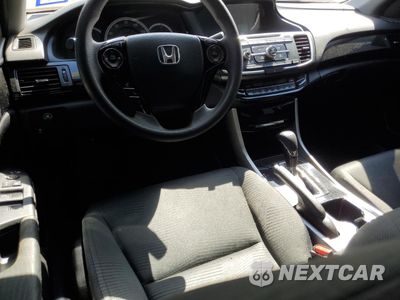 Zdjęcie 8 z 13 samochodu: 2017 HONDA ACCORD LX VIN:1HGCR2F37HA268924 - miniatura