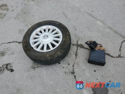Zdjęcie 13 z 14 samochodu: 2010 MERCURY GRAND MARQUIS LS VIN:2MEBM7FV8AX605314 - miniatura