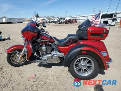 Trzecie zdjęcie samochodu z tyłu: 2012 HARLEY-DAVIDSON FLHTCUTG TRI GLIDE ULTRA CLASSIC VIN:1HD1MAM14CB856233 - miniatura