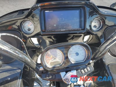 Zdjęcie 7 z 9 samochodu: 2017 HARLEY-DAVIDSON FLTRXS ROAD GLIDE SPECIAL VIN:1HD1KTC15HB652700 - miniatura