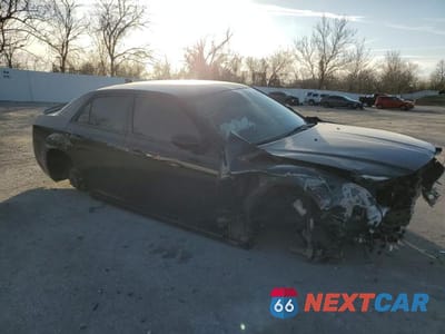 Czwarte zdjęcie samochodu z boku: 2021 CHRYSLER 300 S VIN:2C3CCABG3MH505332 - miniatura