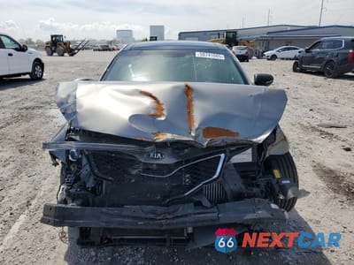 Piąte zdjęcie samochodu w środku: 2013 KIA OPTIMA SX VIN:5XXGR4A6XDG103199 - miniatura