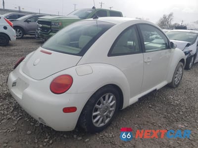 Trzecie zdjęcie samochodu z tyłu: 2005 VOLKSWAGEN NEW BEETLE GLS TDI VIN:3VWCR31C05M418394 - miniatura