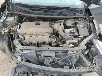 Zdjęcie 11 z 12 samochodu: 2017 NISSAN SENTRA S VIN:3N1AB7AP9HY310980 - miniatura