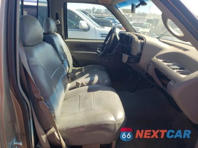 Zdjęcie 10 z 12 samochodu: 1998 GMC SIERRA K2500 VIN:1GTGK24R4WZ551100 - miniatura