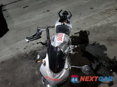 Piąte zdjęcie samochodu w środku: 2014 HONDA CBR500 RA-ABS VIN:MLHPC4409E5100435 - miniatura