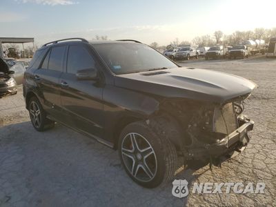 Czwarte zdjęcie samochodu z boku: 2016 MERCEDES-BENZ GLE 400 4MATIC VIN:4JGDA5GB6GA729221 - miniatura