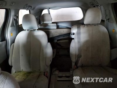 Zdjęcie 10 z 13 samochodu: 2012 TOYOTA SIENNA LE VIN:5TDKK3DC3CS200283 - miniatura