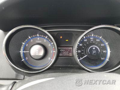 Zdjęcie 9 z 12 samochodu: 2011 HYUNDAI SONATA SE VIN:5NPEC4AC9BH025238 - miniatura