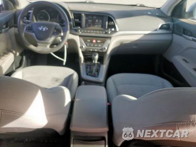 Zdjęcie 8 z 15 samochodu: 2017 HYUNDAI ELANTRA SE VIN:5NPD84LF5HH072974 - miniatura