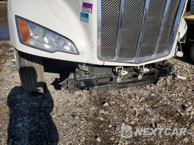 Zdjęcie 9 z 10 samochodu: 2024 PETERBILT 579 VIN:1XPBDP9X5RD605898 - miniatura