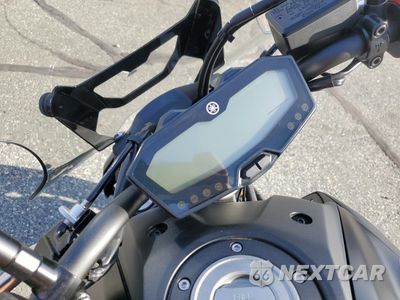 Zdjęcie 7 z 8 samochodu: 2020 YAMAHA MT07 VIN:JYARM27E7LA006669 - miniatura
