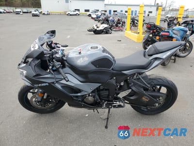 Trzecie zdjęcie samochodu z tyłu: 2019 KAWASAKI ZX636 K VIN:JKBZXJG14KA001341 - miniatura