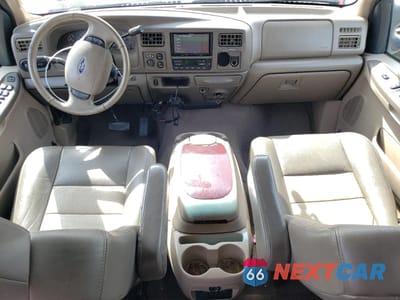 Zdjęcie 8 z 13 samochodu: 2003 FORD EXCURSION EDDIE BAUER VIN:1FMSU45PX3EB66734 - miniatura