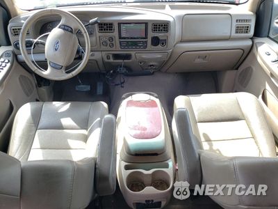 Zdjęcie 8 z 13 samochodu: 2003 FORD EXCURSION EDDIE BAUER VIN:1FMSU45PX3EB66734 - miniatura