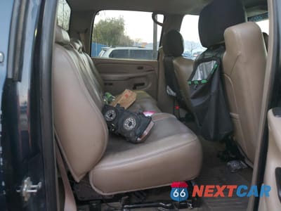 Zdjęcie 10 z 12 samochodu: 2006 CHEVROLET SILVERADO K3500 VIN:1GCHK33D56F258274 - miniatura