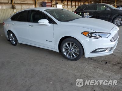 Czwarte zdjęcie samochodu z boku: 2017 FORD FUSION SE HYBRID VIN:3FA6P0LU9HR408969 - miniatura
