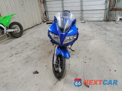 Drugie zdjęcie samochodu z przodu: 2005 SUZUKI SV650 VIN:JS1VP53A452103883 - miniatura