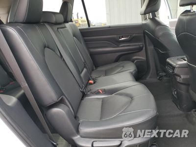 Zdjęcie 11 z 15 samochodu: 2024 TOYOTA GRAND HIGHLANDER XLE VIN:5TDACAB57RS003174 - miniatura