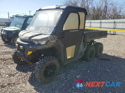 Drugie zdjęcie samochodu z przodu: 2020 CAN-AM DEFENDER 6X6 DPS HD10 VIN:3JB6GAX44LK000104 - miniatura