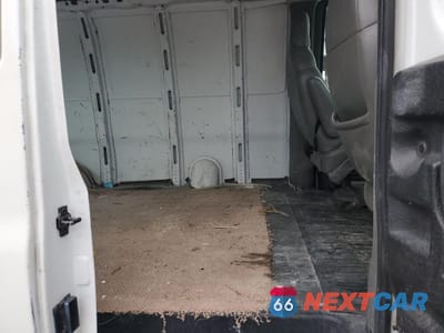 Zdjęcie 10 z 12 samochodu: 2004 GMC SAVANA G2500 VIN:1GTGG25U141115014 - miniatura