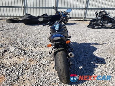 Czwarte zdjęcie samochodu z boku: 2018 SUZUKI GSX-S1000 A VIN:JS1GT7AB0J2100775 - miniatura