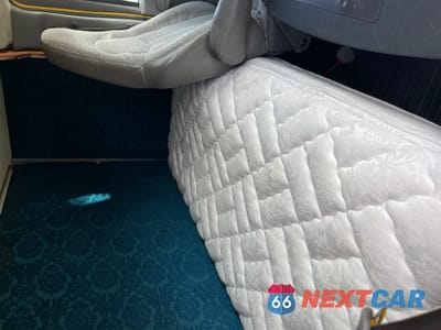 Zdjęcie 6 z 10 samochodu: 2006 GMC SAVANA CUTAWAY G3500 VIN:1GDHG31U561901106 - miniatura