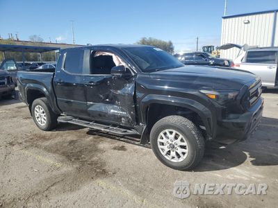 Czwarte zdjęcie samochodu z boku: 2024 TOYOTA TACOMA DOUBLE CAB VIN:3TMLB5JN9RM023477 - miniatura