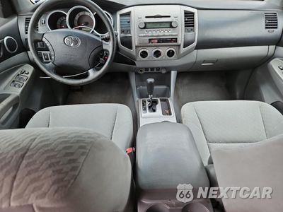 Zdjęcie 8 z 12 samochodu: 2011 TOYOTA TACOMA DOUBLE CAB PRERUNNER VIN:3TMJU4GN8BM118993 - miniatura