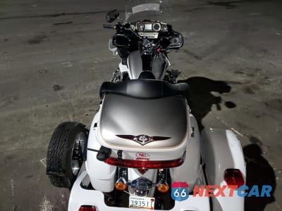 Zdjęcie 6 z 9 samochodu: 2013 KAWASAKI VN1700 A VIN:JKBVNRA14DA012175 - miniatura