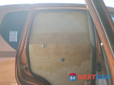 Zdjęcie 10 z 14 samochodu: 2006 CHEVROLET AVEO BASE VIN:KL1TD66666B557869 - miniatura