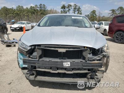 Piąte zdjęcie samochodu w środku: 2014 FORD FUSION S VIN:1FA6P0G73E5371582 - miniatura