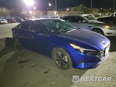 Czwarte zdjęcie samochodu z boku: 2023 HYUNDAI ELANTRA SEL VIN:5NPLS4AG2PH096740 - miniatura
