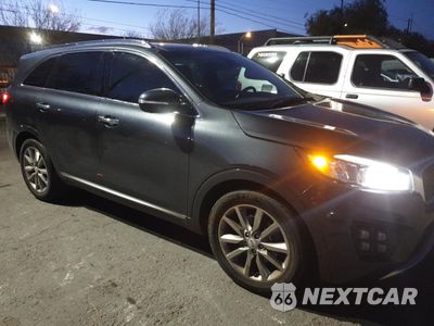 Czwarte zdjęcie samochodu z boku: 2017 KIA SORENTO SX VIN:5XYPK4A56HG241562 - miniatura