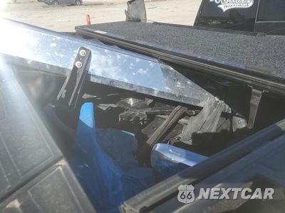 Zdjęcie 12 z 13 samochodu: 2022 GMC SIERRA K1500 SLT VIN:3GTUUDEDXNG647307 - miniatura