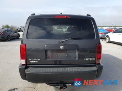 Zdjęcie 6 z 15 samochodu: 2011 DODGE NITRO HEAT VIN:1D4PT4GK2BW576387 - miniatura