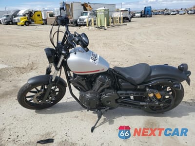 Trzecie zdjęcie samochodu z tyłu: 2019 YAMAHA XVS950 CU VIN:JYAVN05Y9KA003929 - miniatura