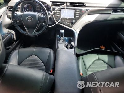 Zdjęcie 8 z 15 samochodu: 2020 TOYOTA CAMRY SE VIN:4T1G11AKXLU507319 - miniatura