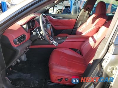 Zdjęcie 7 z 12 samochodu: 2019 MASERATI LEVANTE S SPORT VIN:ZN661YUS9KX336692 - miniatura