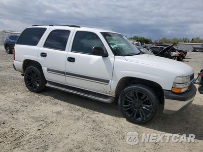 Czwarte zdjęcie samochodu z boku: 2001 CHEVROLET TAHOE C1500 VIN:1GNEC13T71R110105 - miniatura