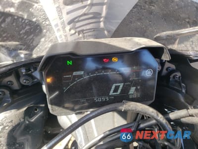 Zdjęcie 7 z 10 samochodu: 2024 YAMAHA YZFR7 VIN:JYARM38E9RA009800 - miniatura