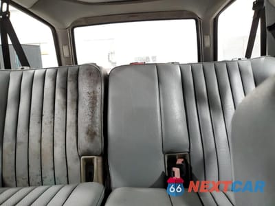 Zdjęcie 10 z 13 samochodu: 1991 MERCEDES-BENZ 300 TE 4MATIC VIN:WDBED90D1MF153716 - miniatura