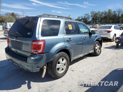Trzecie zdjęcie samochodu z tyłu: 2010 FORD ESCAPE XLT VIN:1FMCU0D74AKA09651 - miniatura