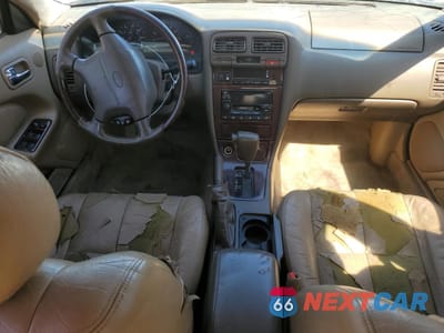 Zdjęcie 8 z 13 samochodu: 1999 INFINITI I30 VIN:JNKCA21AXXT776026 - miniatura