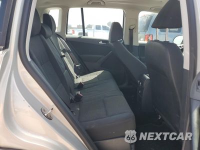 Zdjęcie 12 z 15 samochodu: 2012 VOLKSWAGEN TIGUAN S VIN:WVGAV7AX5CW580675 - miniatura
