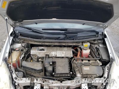 Zdjęcie 11 z 12 samochodu: 2015 TOYOTA PRIUS VIN:JTDKN3DU4F0453233 - miniatura