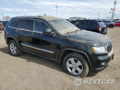 Czwarte zdjęcie samochodu z boku: 2012 JEEP GRAND CHEROKEE LAREDO VIN:1C4RJFAGXCC105246 - miniatura