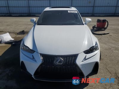 Piąte zdjęcie samochodu w środku: 2019 LEXUS IS 300 VIN:JTHBA1D26K5092808 - miniatura