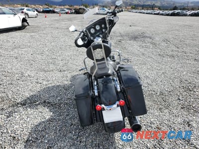 Czwarte zdjęcie samochodu z boku: 2010 HARLEY-DAVIDSON FLHX VIN:1HD1KB43XAB636153 - miniatura
