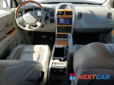 Zdjęcie 8 z 15 samochodu: 2009 CHRYSLER ASPEN LIMITED VIN:1A8HW58T69F710777 - miniatura